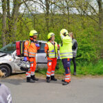 Rettungsdienste und Feuerwehren üben für den Einsatzfall in Altenplos – Einsatzkräfte üben die Rettung in Fahrzeugen eingeklemmter Personen