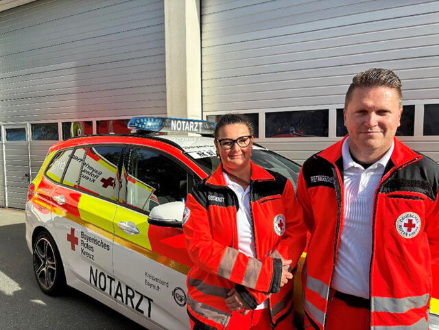 Bianca Einwich & Daniel Scharf Unterstützen unser Team an der Rettungswache Hollfeld und der Rettungswache Bayreuth Süd als Notfallsanitäterin und Notfallsanitäter