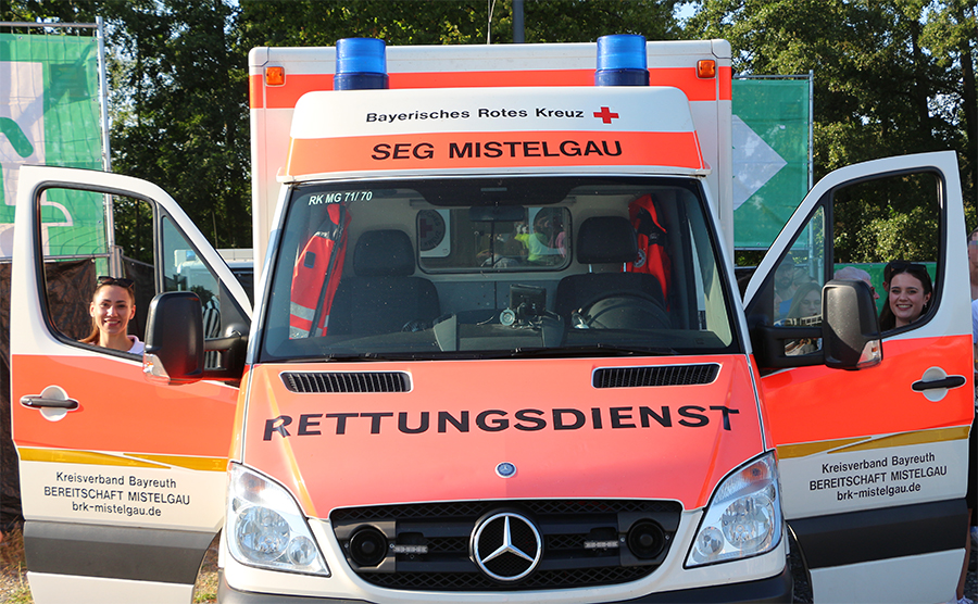 Das Bild zeigt einen Rettungswagen der BRK Bereitschaft Mistelgau.